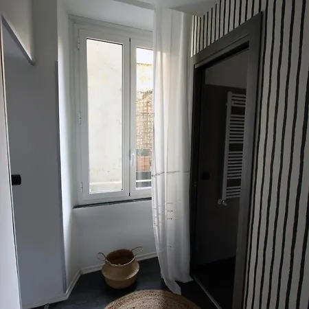 Avignonesi Flat Apartmán *