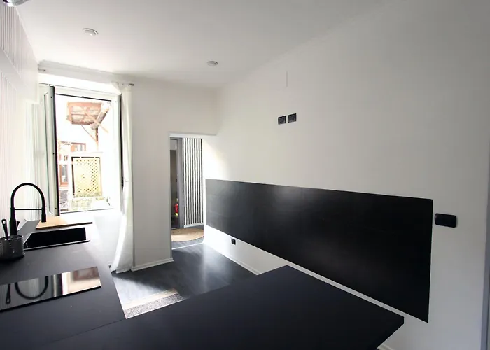 Avignonesi Flat רומא