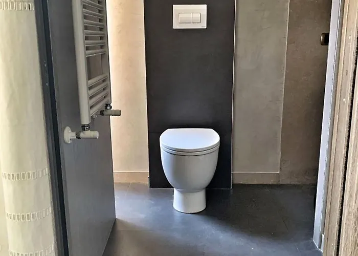 Avignonesi Flat רומא